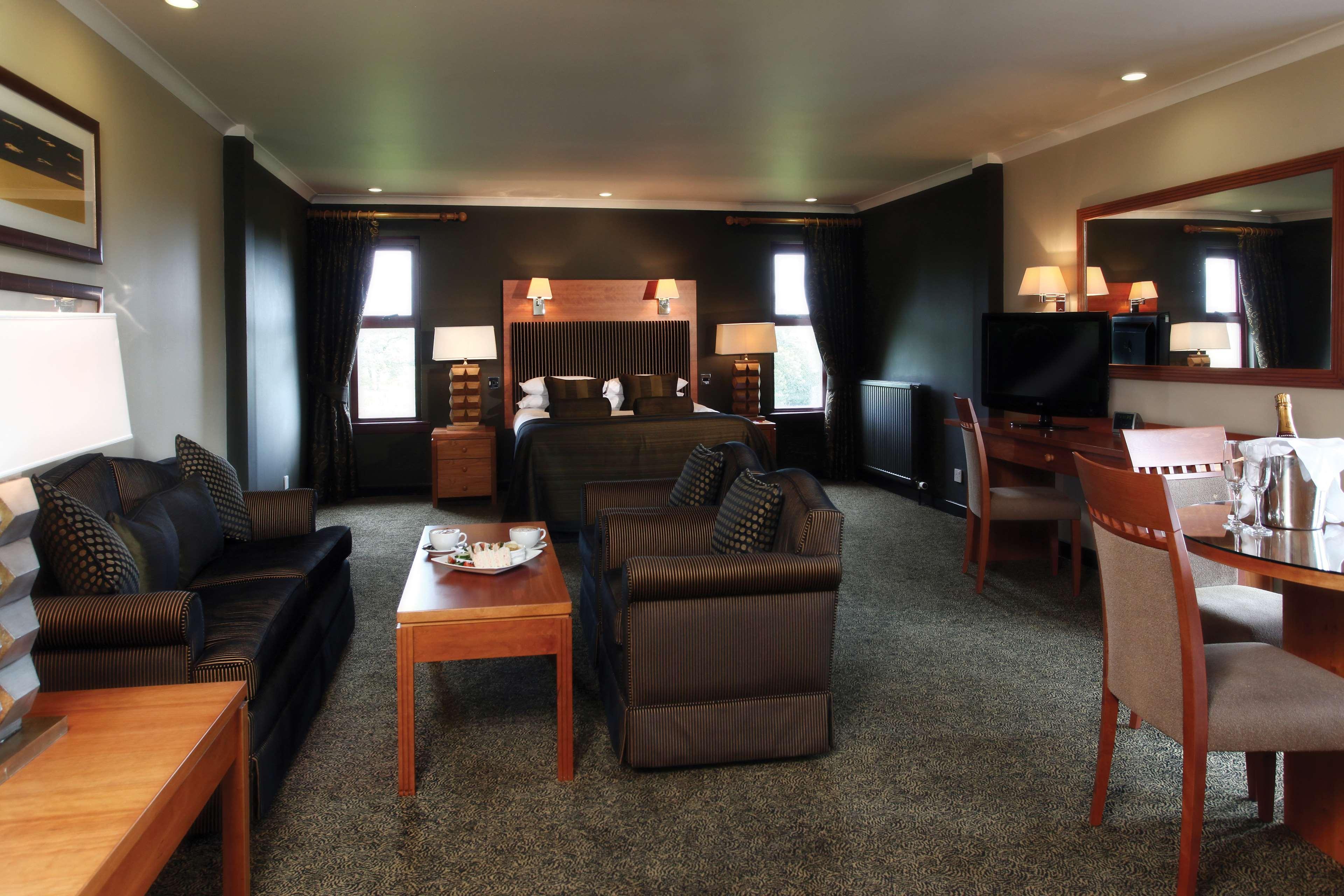 Best Western Garfield House Hotel Chryston Exteriör bild